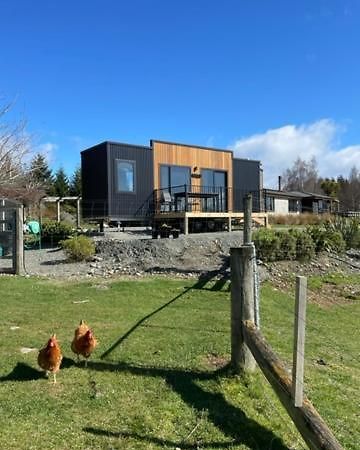 Boutique Tiny House - Te Anau Country Accommodation Eksteriør bilde