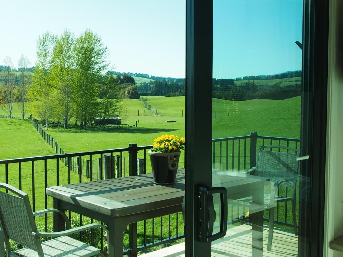 Boutique Tiny House - Te Anau Country Accommodation Eksteriør bilde
